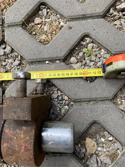 Jednočinný hydraulický piest - 4