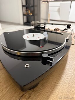 Thorens TD 209 Triangle + Goldring G1042 - 4
