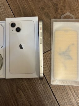 iPhone 13 - 4