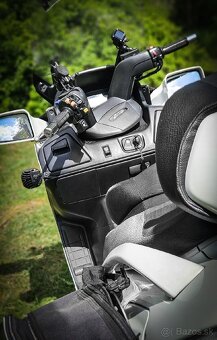 Predám Suzuki Burgman executive 650 r.v. 2012 - 4
