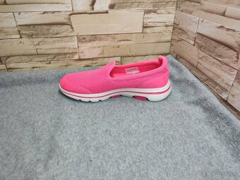Skechers 37 - dámske ružové našuchovačky - 4