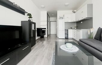 Prenájom 1-i bytu s parkovaním Slnečnice Viladomy - 4