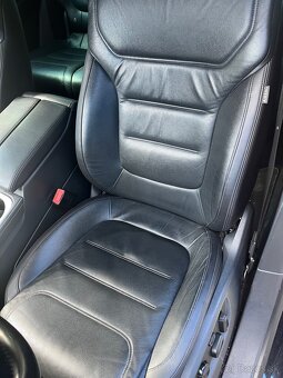 VW Touareg V6 180 kW - 4