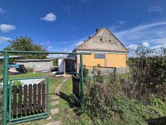 100-ročný dom na polosamote, pozemok 3252 m², Čab – Lahne - 4