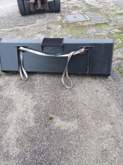 UNC 060,061 LOCUST Lopata zubová - 4