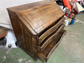 Starý drevený sekretár - 4