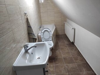 Prenajmem izbu pre jedného 280 € - 4