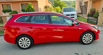 Predam Kia Ceed SW 1.6Crdi 100kW. Kupene na SK-1.majitel - 4