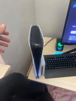 Predám ps5 Slim s mechanikou - 4