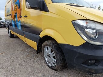 Mercedes-Benz Sprinter - 4