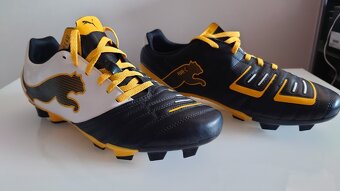 Predam cisto nove kopacky PUMA. Vhodne na travu. - 4