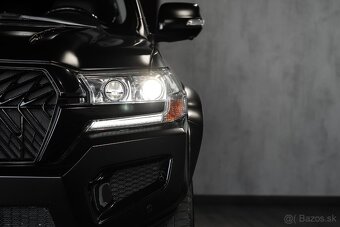 Toyota Land Cruiser 200 - 4