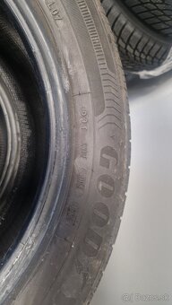 Goodyear 205/55R16 - 4