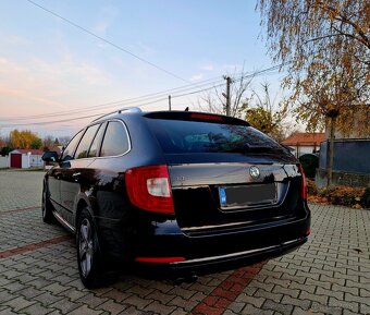 Škoda Superb Combi 2.0 TDI CR Laurin&Klement.R.V.2012. - 4