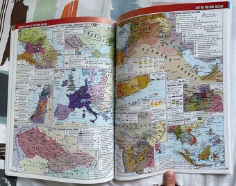 UČEBNICA Štáty v premenách storočí Daniel Gurňák za 4eur - 4