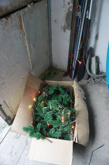 Predám retro vianočný stromček so žiarovkami - 4