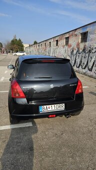 Suzuki Swift 1.3 - 4
