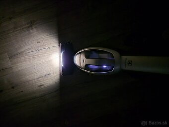 Tyčový vysávač Electrolux WELL Q7-P - 4