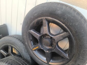 Predám  pneu 185/65 r15 + disky - 4