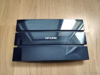 TP Link router TL-WR1043ND - 4