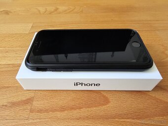 iPhone SE 2020 64GB čierny - 4
