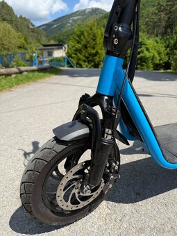 Detska elektro kolobezka - 4