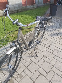 Damsky mestský bicykel - 4