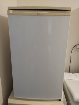 Práčka a chladnička spolu 50€ - 4
