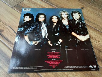 Lp SCORPIONS- Savage Amusement - 4