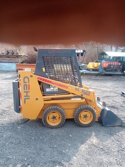 Bobcat Gehl smykovy nakladac - 4
