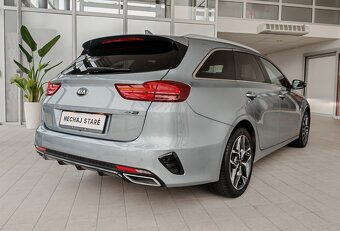 Kia Ceed SW 1.6 CRDi 136k GT-Line A/T/ AJ NA SPLÁTKY/ - 4