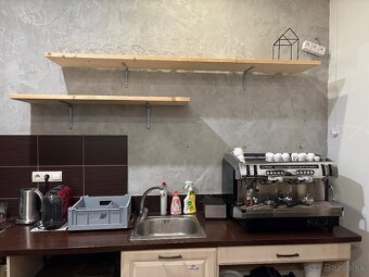 Odstupim zariadenie kaviarne - 4