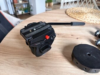 Camtree gripper + videohlava Manfrotto - 4