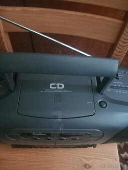 Predám GOLDSTAR COMPACT DISC STEREO RADIO - 4
