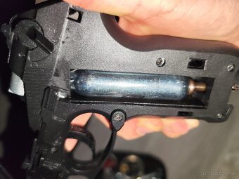 Vzduchová pištol GAMO PT80 - 4