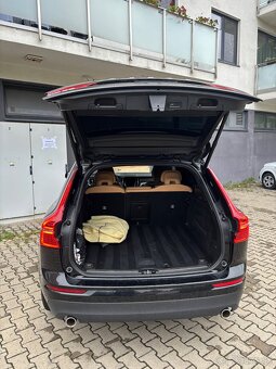 Predám VOLVO XC60 (diesel/elektro) B5 2.0 145 kw 4x4 automat - 4