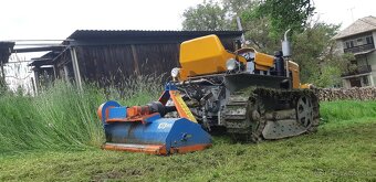 Pasový traktor - 4