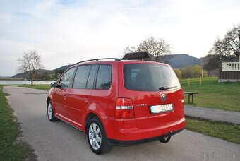 Volkswagen Touran 1.9 TDI DSG 7 miest Ťažné zariadenie - 4