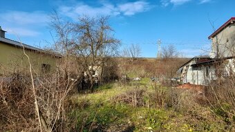 EXKLUZÍVNE na predaj pozemok 405m2 na výstavbu chaty, obec V - 4