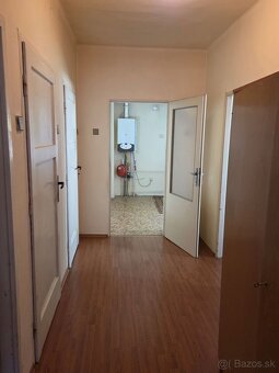 PREDAJ starší 3i RD, pozemok 702 m2, Ivanka pri Dunaji - 4