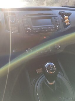 Kia Sportage 2,0 l 4x4 AWD - 4