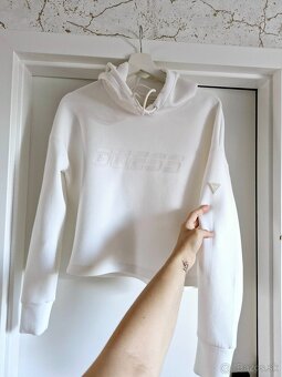NOVE Guess mikina S (az po stredne M) - 4