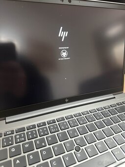 HP ZBook Firefly 14 G8 - 4