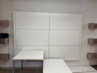 Zariadenie do obchodu originál Benetton - 4