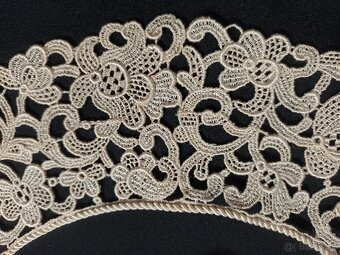 Originál . starožitné ecru čipkové golieriky - 4