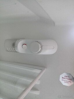 CHladnička z mrazničkou-BOSCH - 4