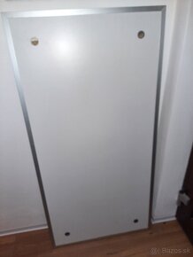 Predám zrkadlo v striebornom prevedení rozmer 129x64cm - 4