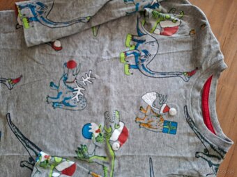 Šedé tričko s dinami 98 - 4