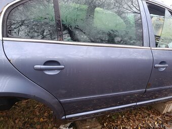 Zadné pravé dvere Superb 1 - 4