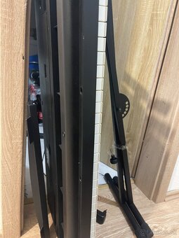 Elektronicky keyboard - 4